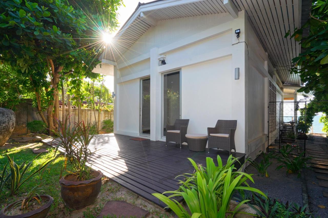 Ban Mok Talay Beachfront Villa Bang Rak Beach  Eksteriør bilde